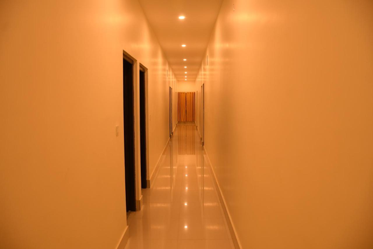 Hotel Aayes And Resort Shānti Niketan Extérieur photo