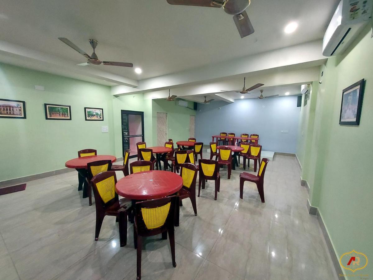 Hotel Aayes And Resort Shānti Niketan Extérieur photo